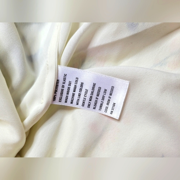 Kaari | Floral Ivory Long Sleeve Smocked Sheer Long Sleeve Blouse | Size 3X - Picture 6 of 11